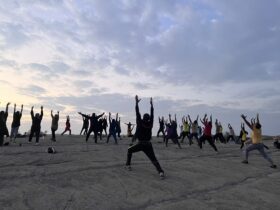 یوگا در طبیعت