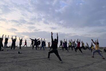 یوگا در طبیعت